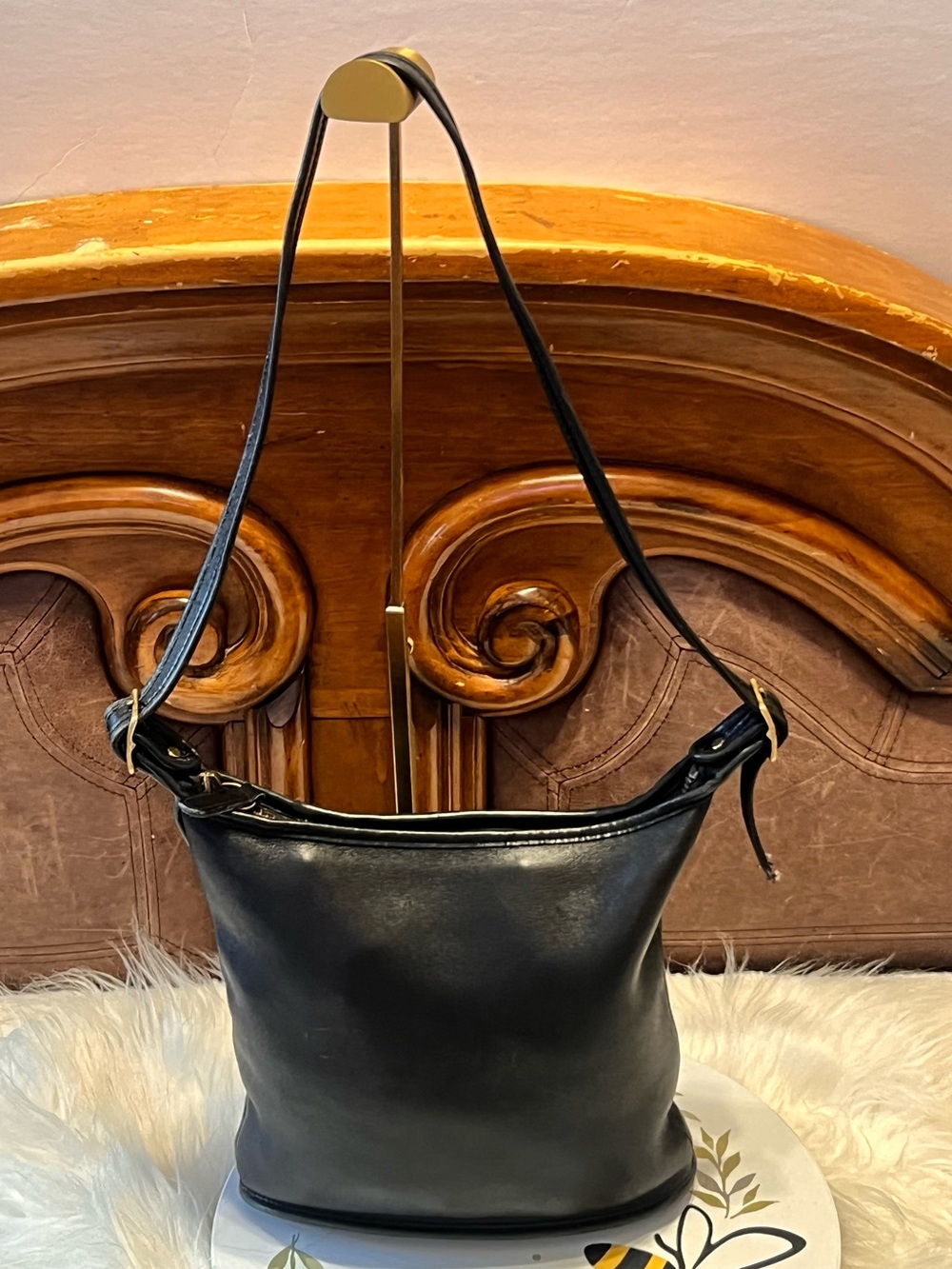 Coach vintage Black cowhide Leather  made in USA Shoulder Bag